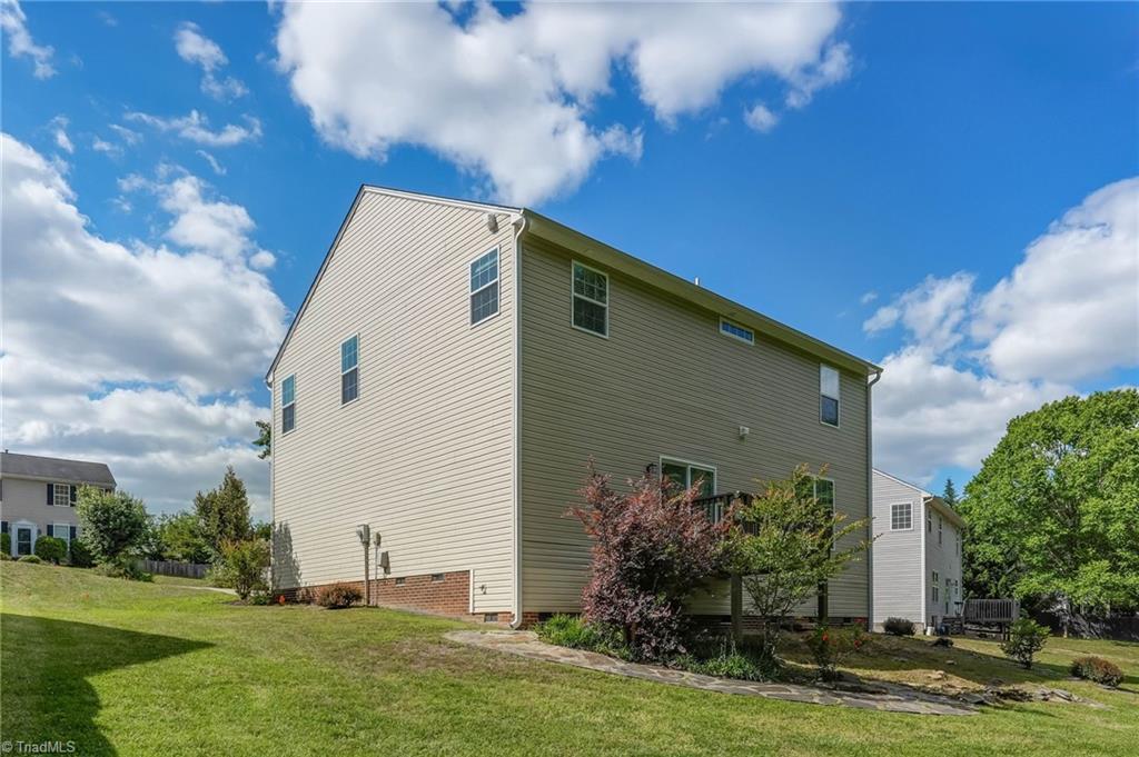 1048 Megan Cross Lane
