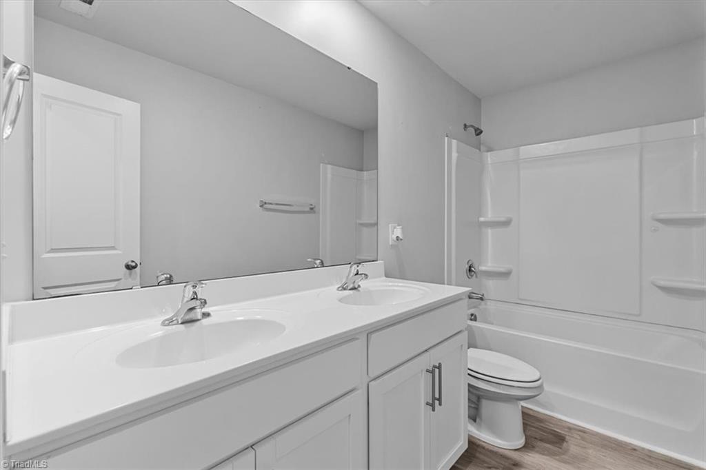4008 Bobtail Court