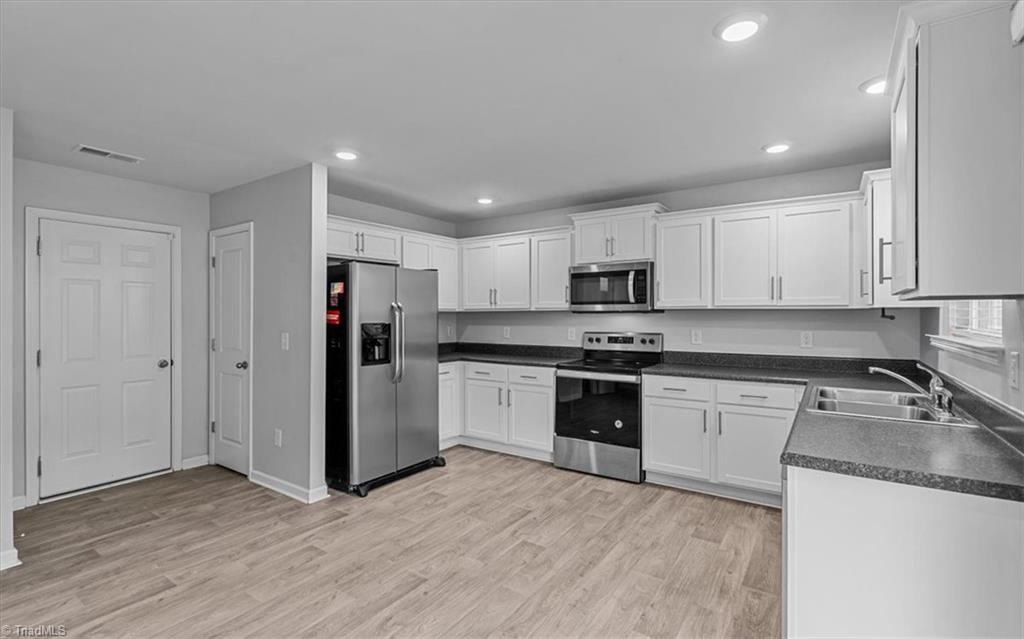 4008 Bobtail Court