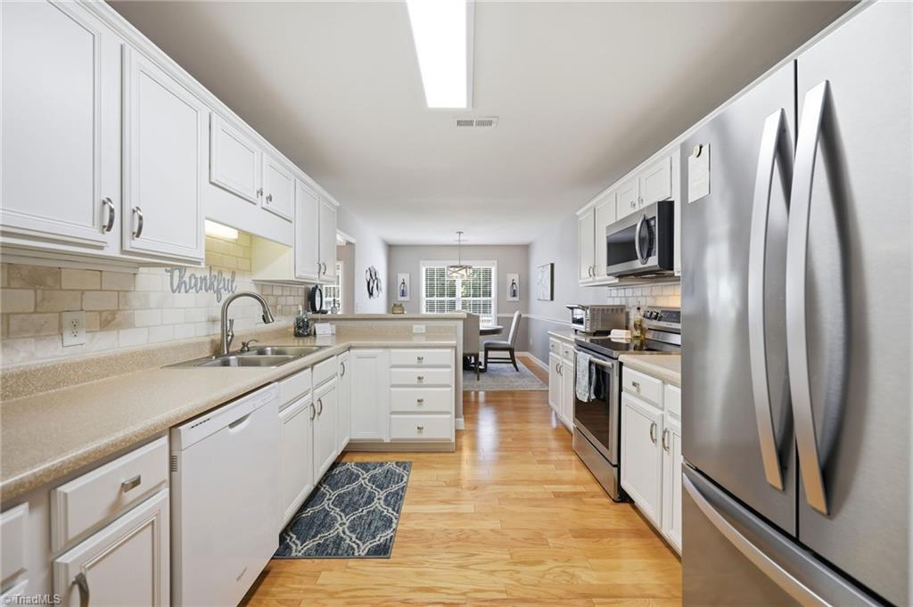 2158 Rosemont Drive