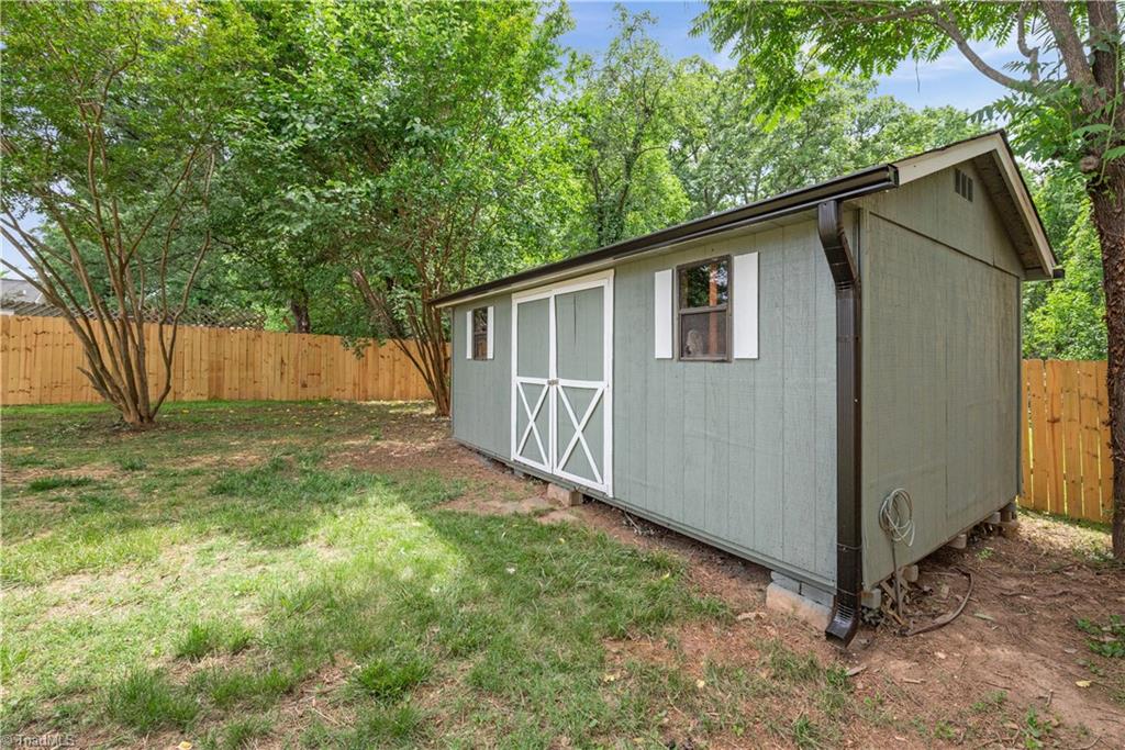 3936 Ogburn Avenue, Winston-Salem