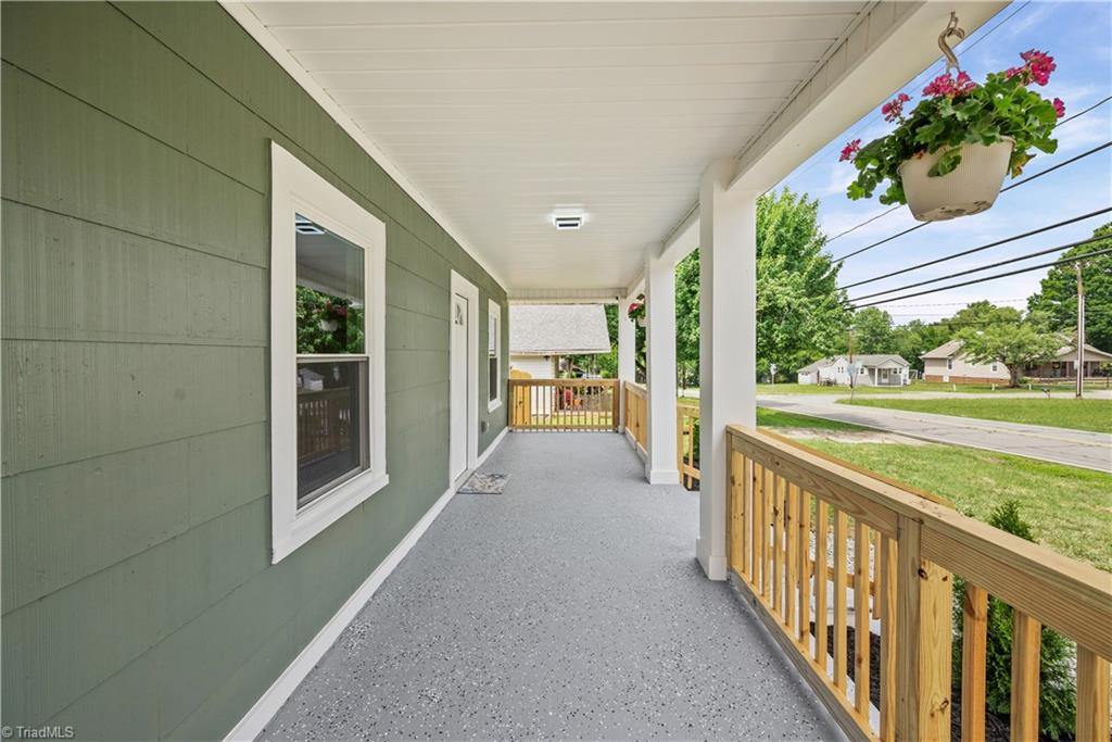 3936 Ogburn Avenue, Winston-Salem