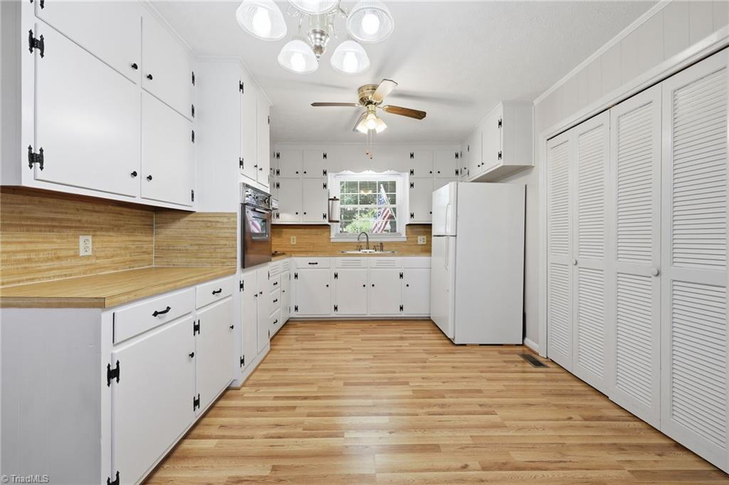504 Sherwood Road