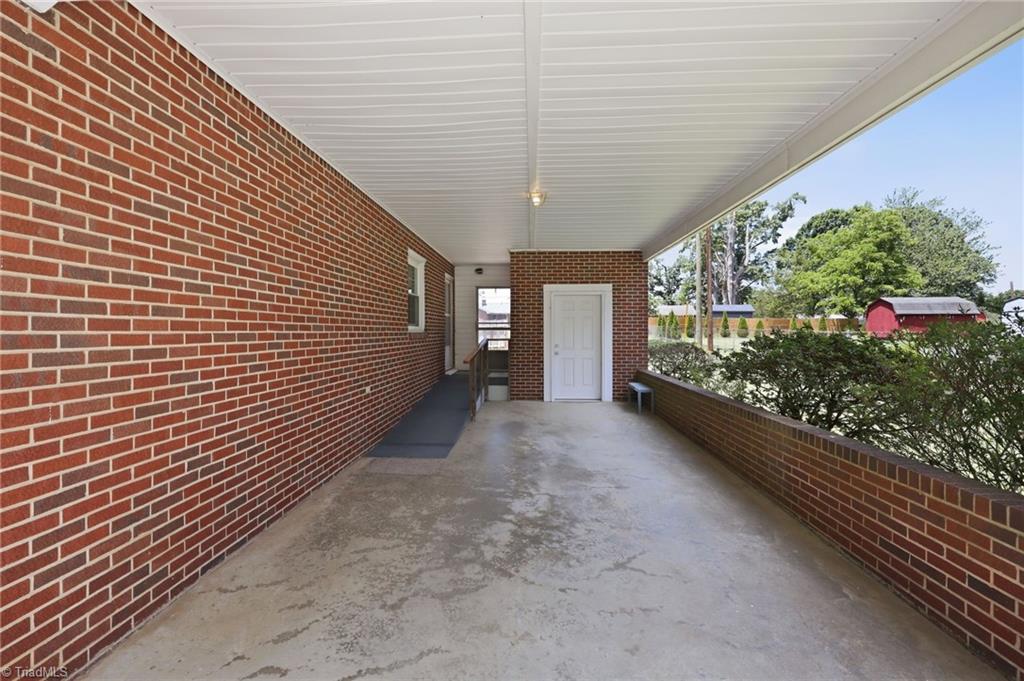 504 Sherwood Road