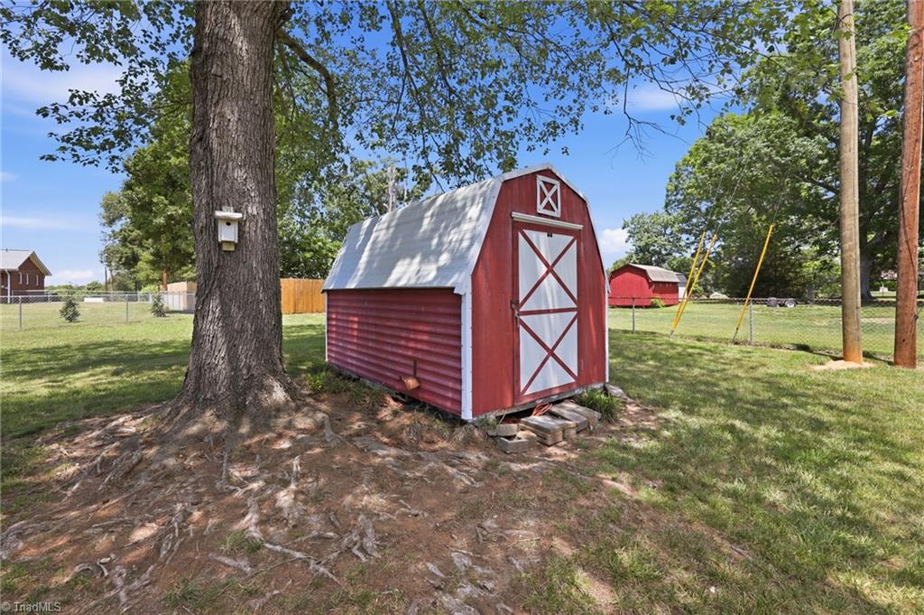 504 Sherwood Road