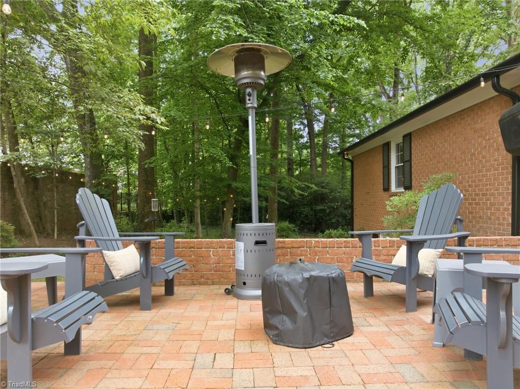 803 W Cornwallis Drive