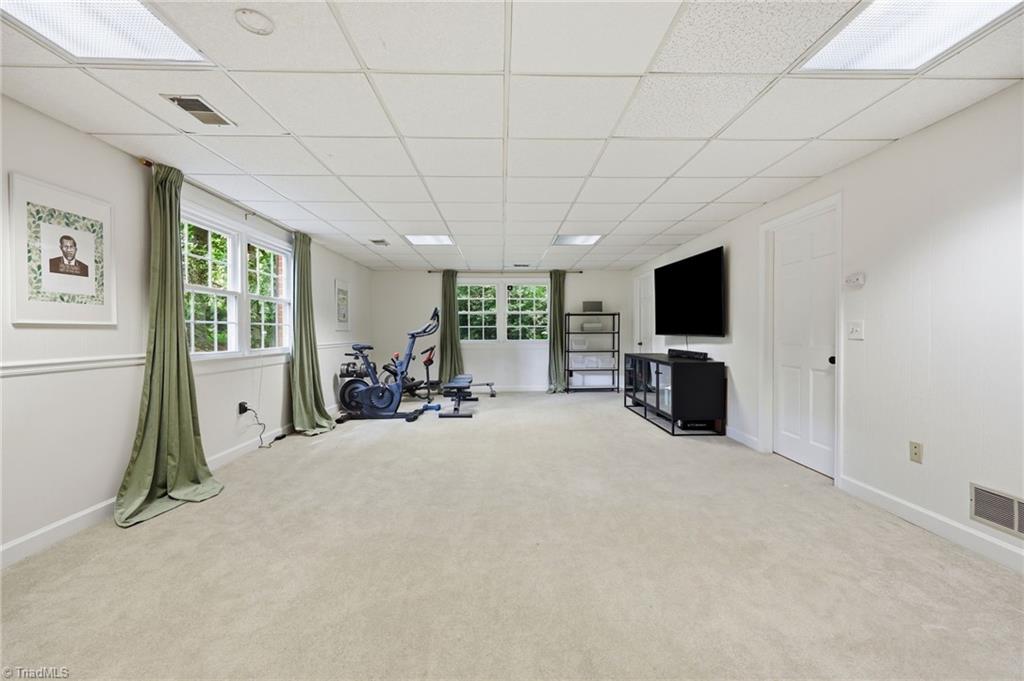 803 W Cornwallis Drive
