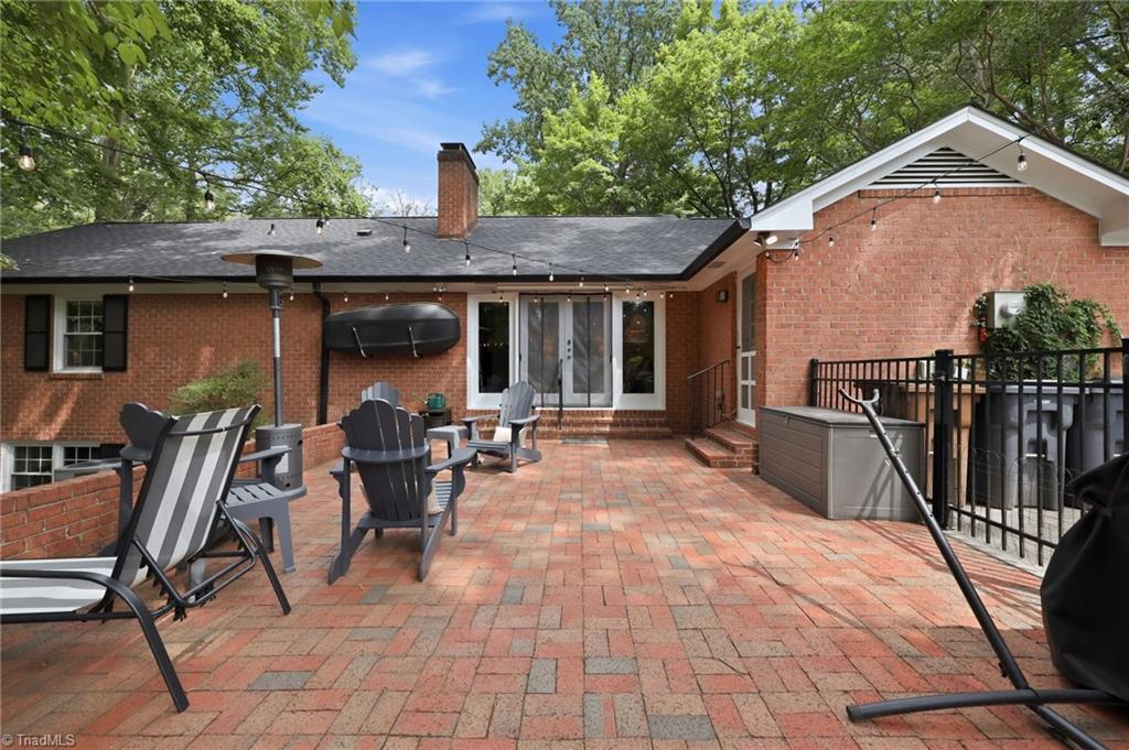 803 W Cornwallis Drive