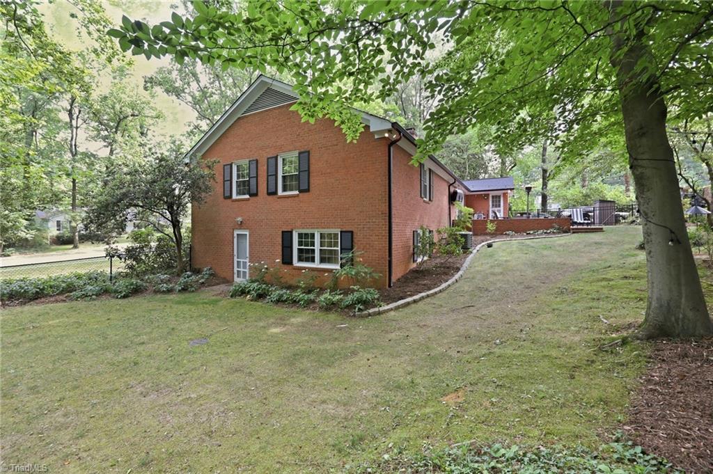 803 W Cornwallis Drive