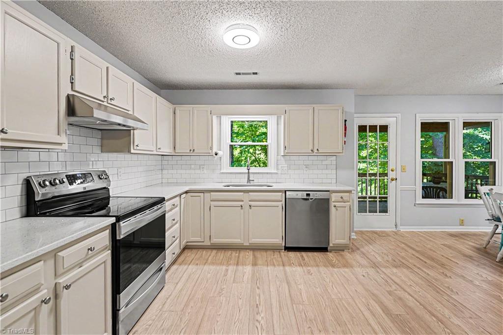 2371 Oakton Drive