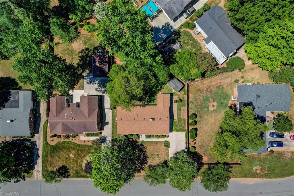 4921 Starmount Drive