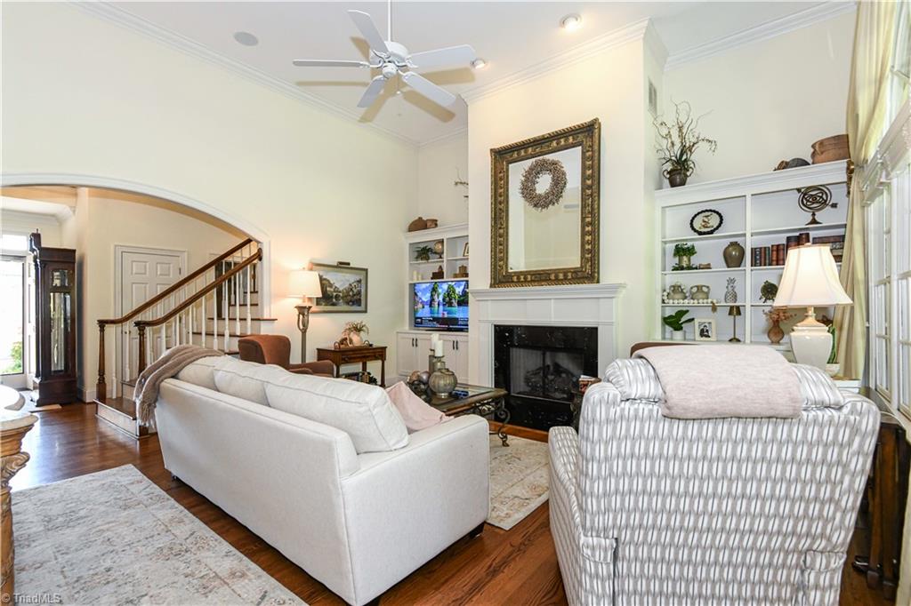 12 Hadley Park Court