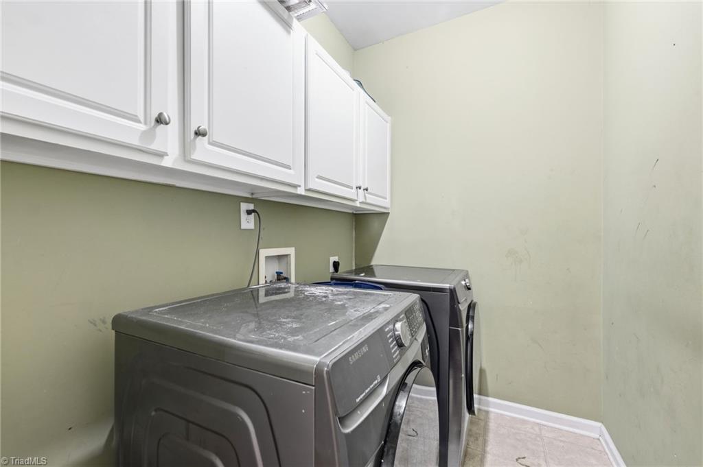 3706 Worthing Court