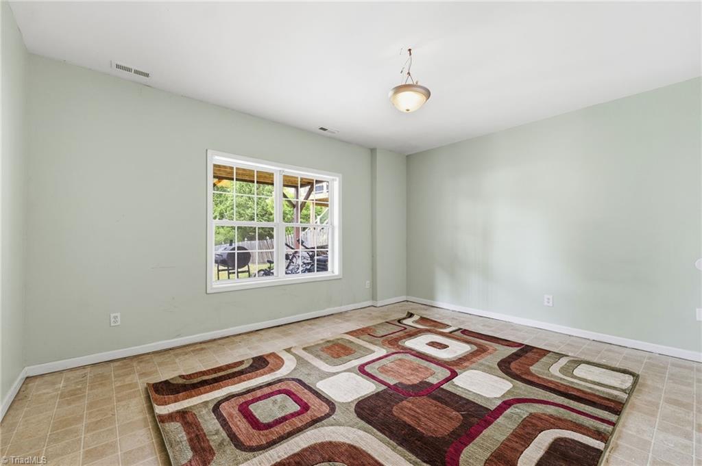 3706 Worthing Court