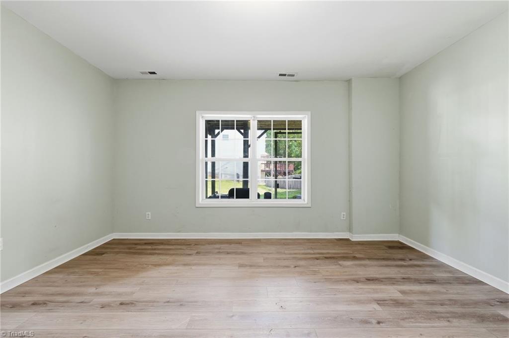 3706 Worthing Court