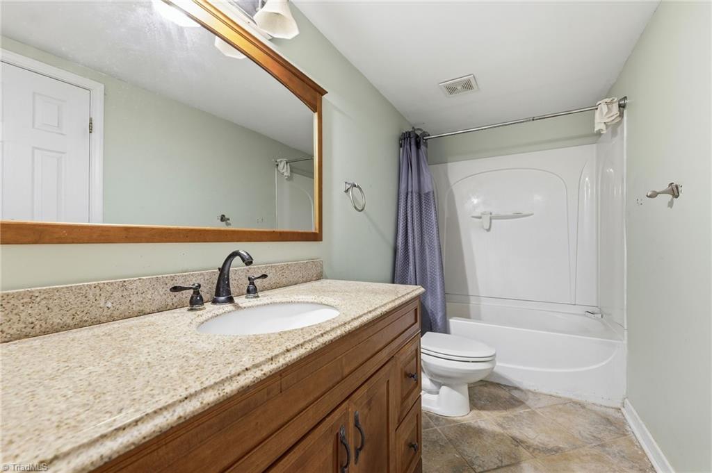 3706 Worthing Court