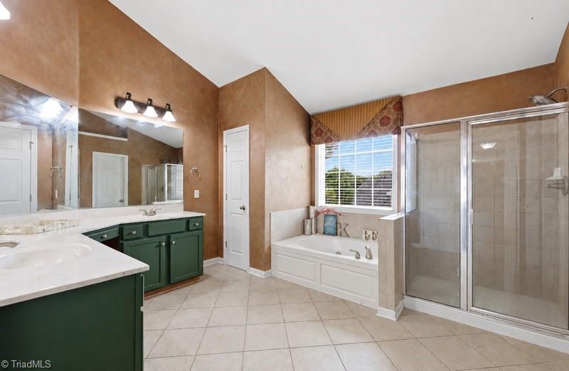 3706 Worthing Court