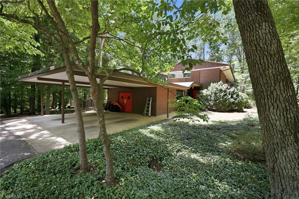 405 Luola Street