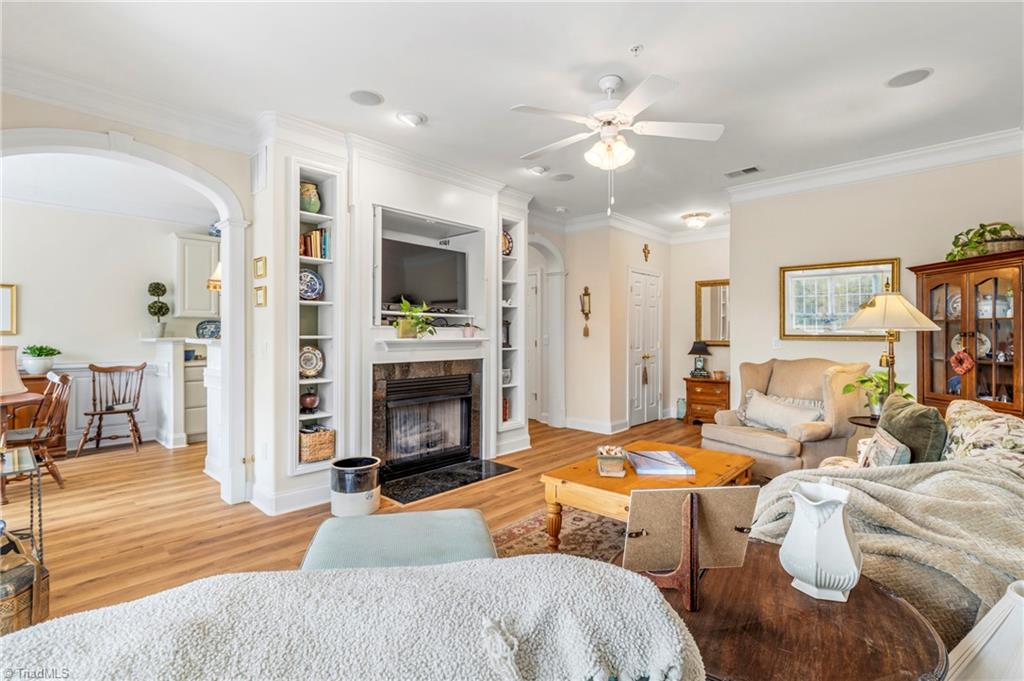 524 College Road # 207