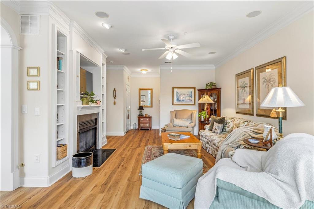 524 College Road # 207