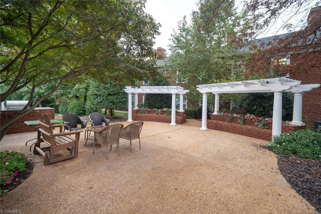 524 College Road # 207