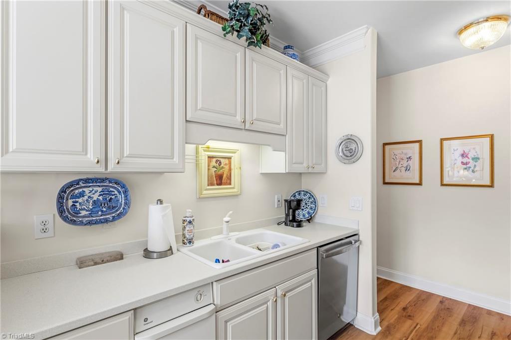 524 College Road # 207