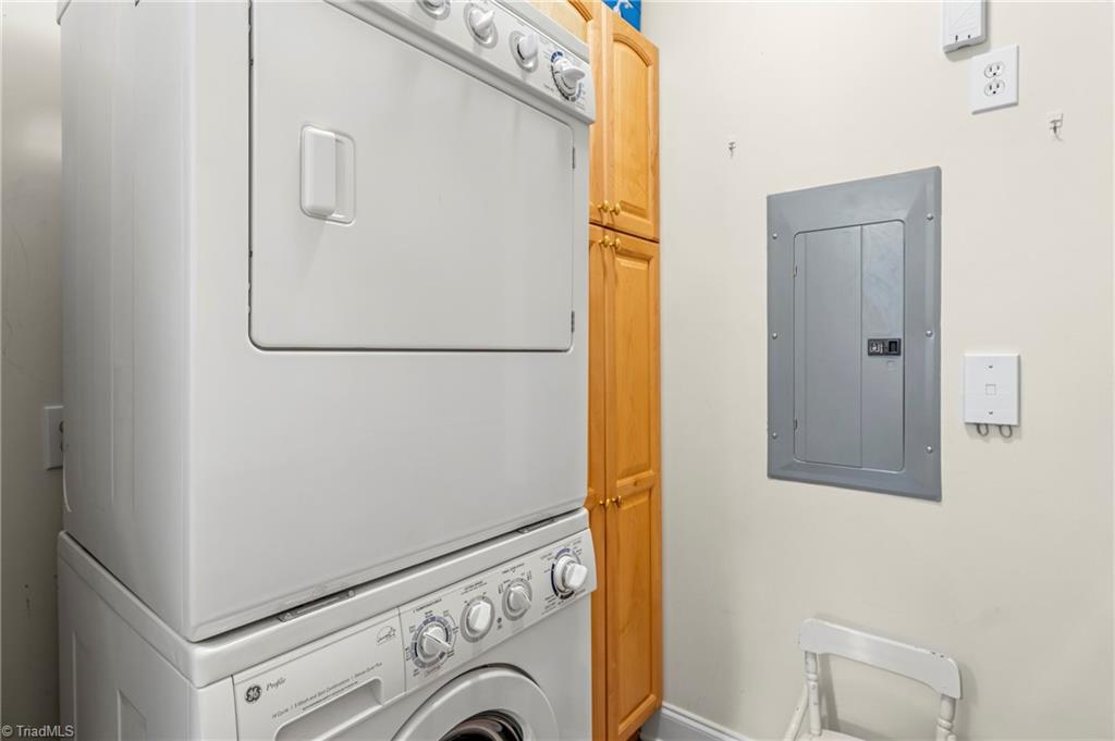 524 College Road # 207