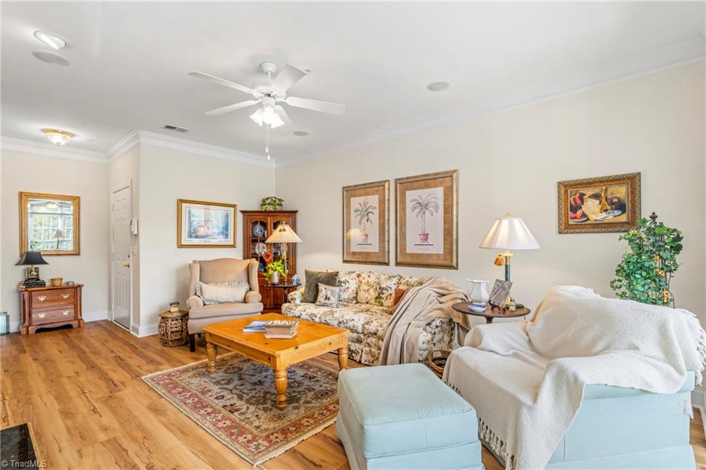 524 College Road # 207