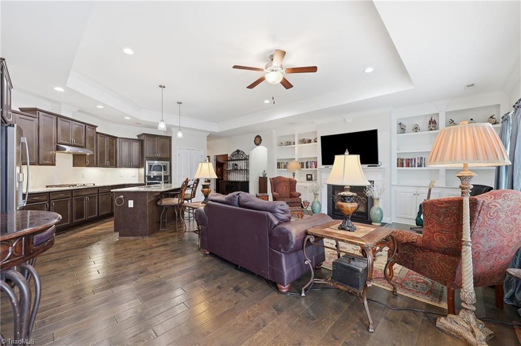 3741 Echo Forest Trail