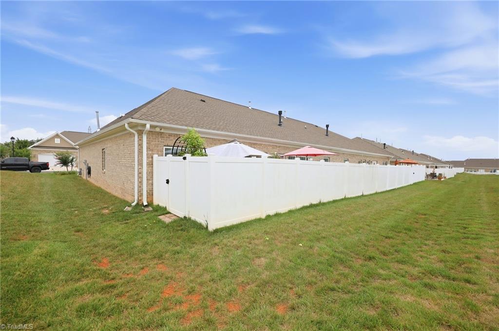 3741 Echo Forest Trail