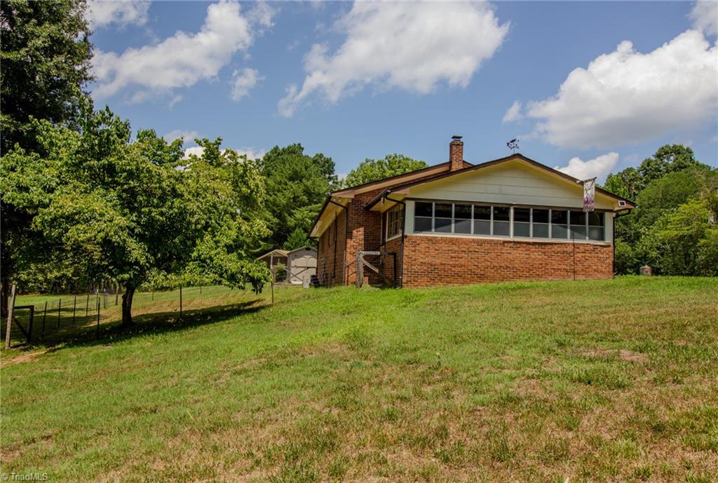 5736 Davis Road