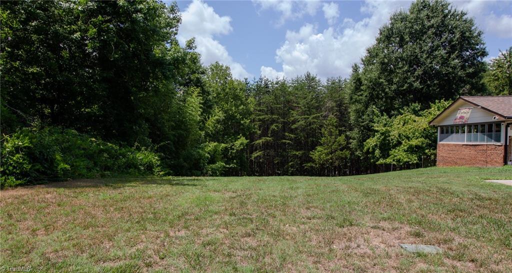 5736 Davis Road