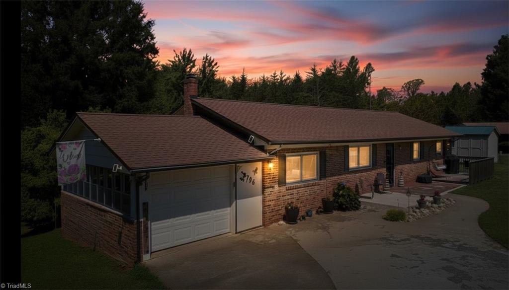 5736 Davis Road