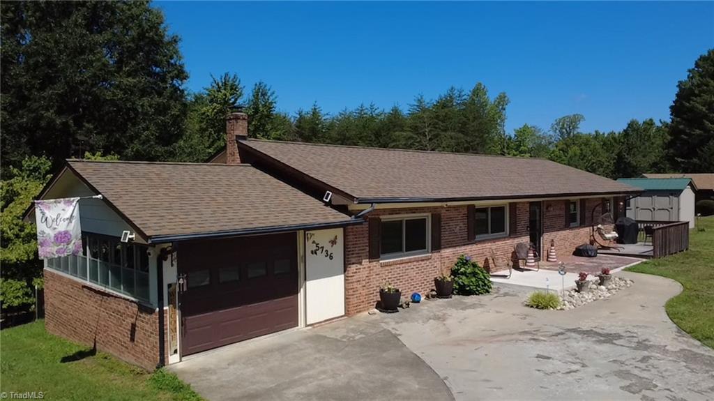 5736 Davis Road