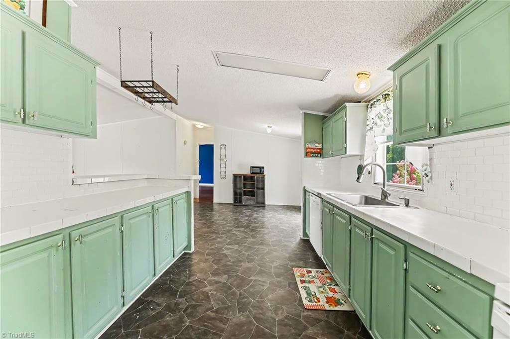 3247 Vance Street Extension