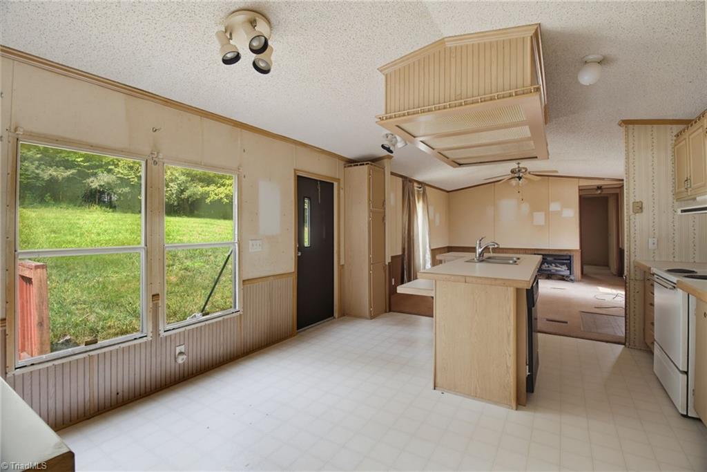372 Gentry Road