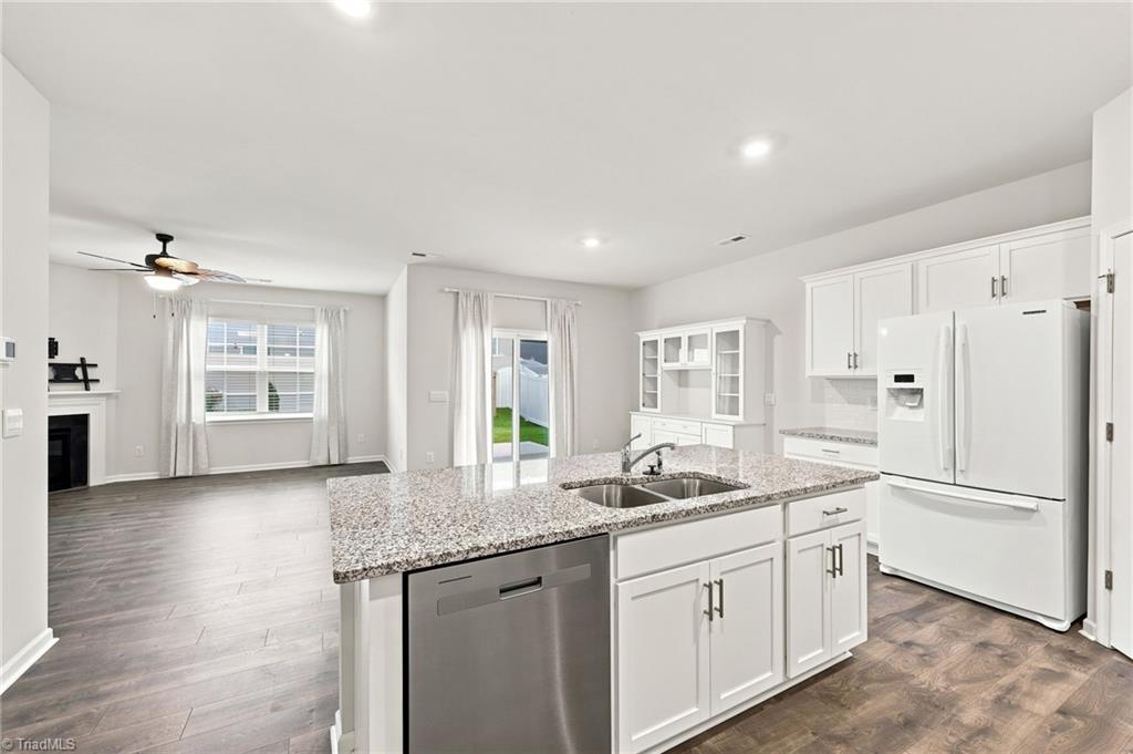 1419 Carisbrooke Drive
