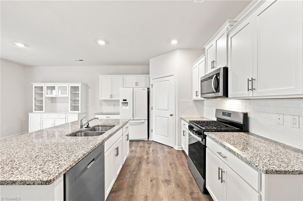 1419 Carisbrooke Drive