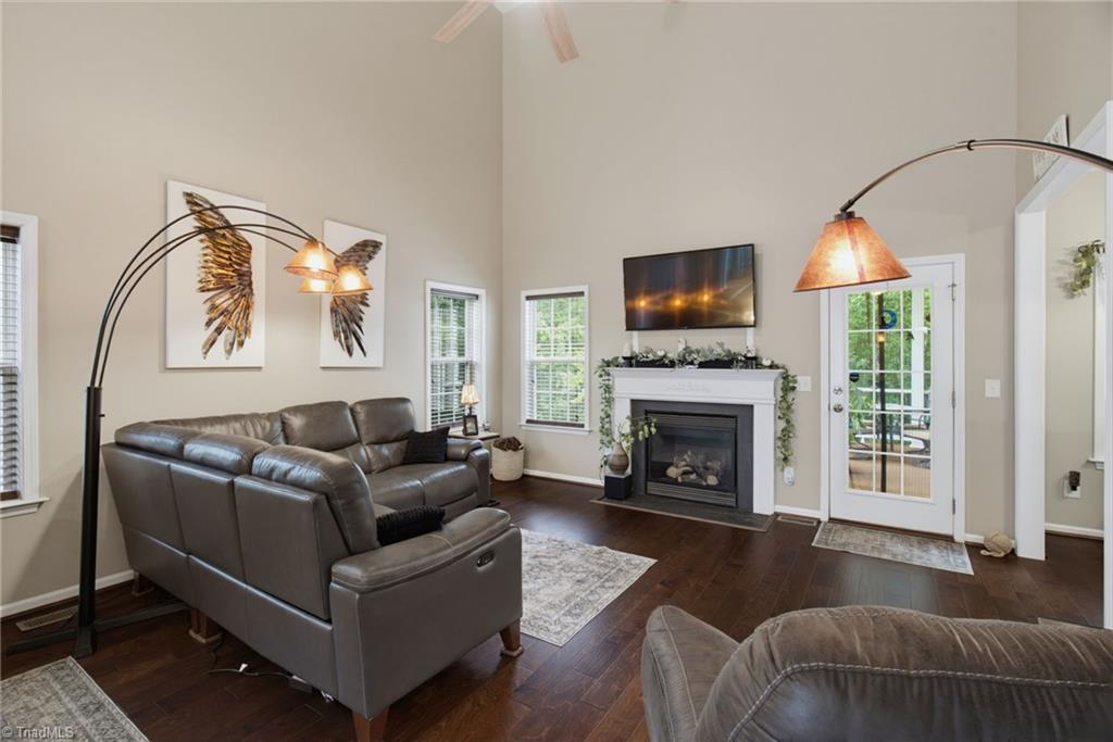 111 Tree Top Lane