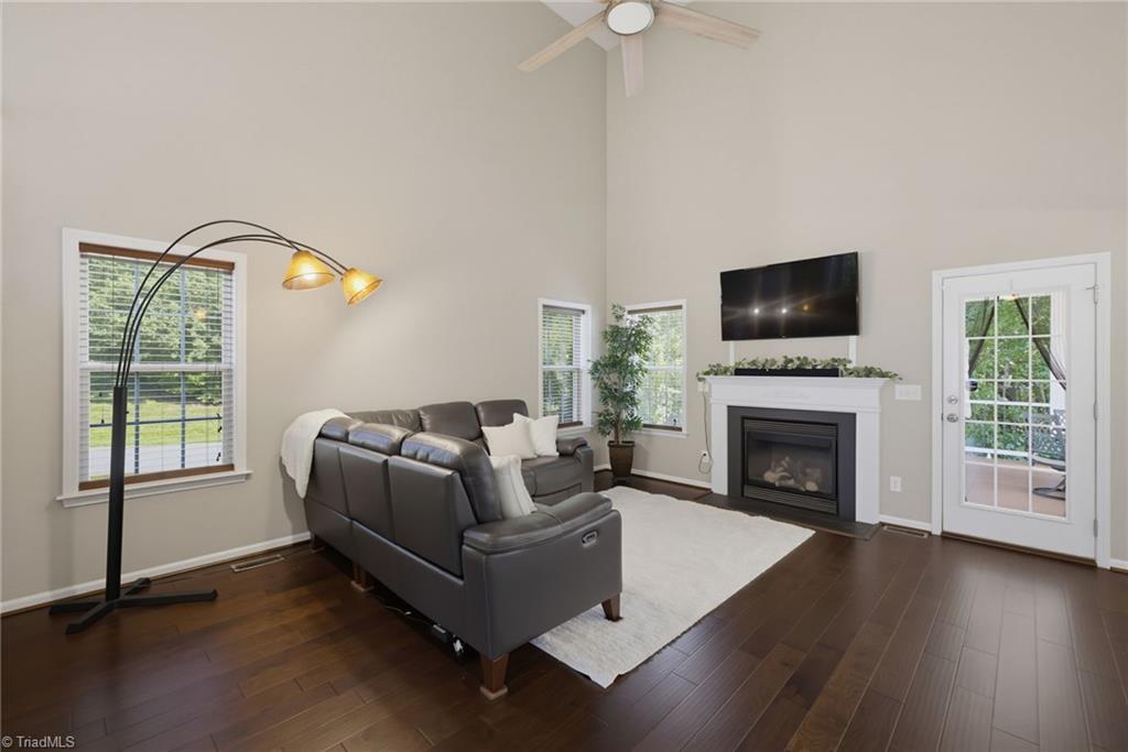 111 Tree Top Lane