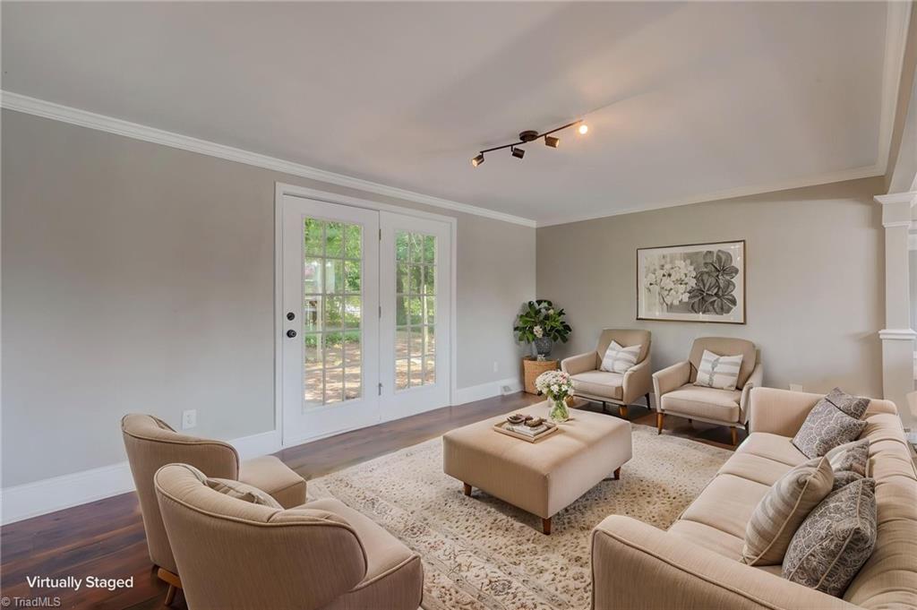 1110 Rosemont Drive