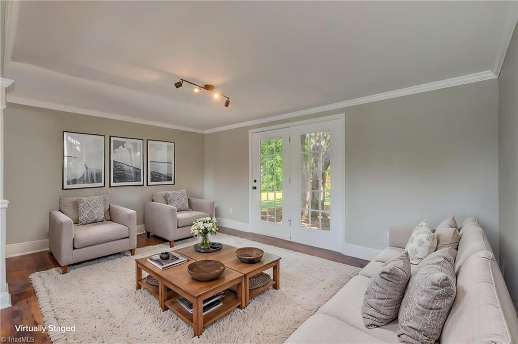 1110 Rosemont Drive