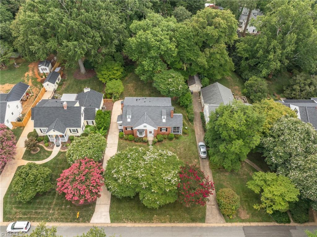 112 W Avondale Drive