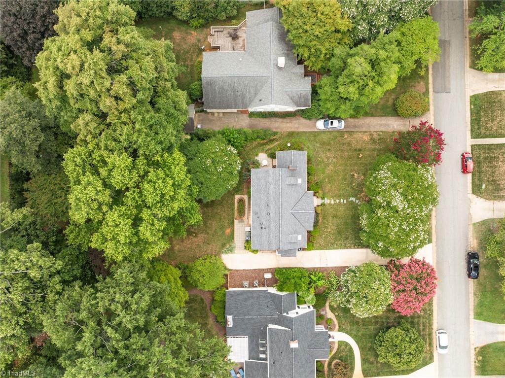 112 W Avondale Drive