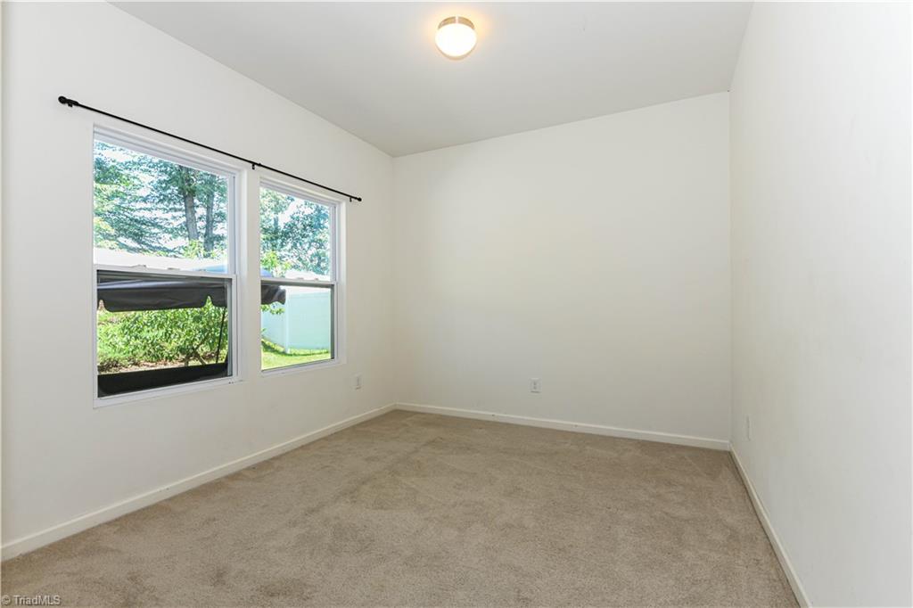 5031 Red Poll Drive