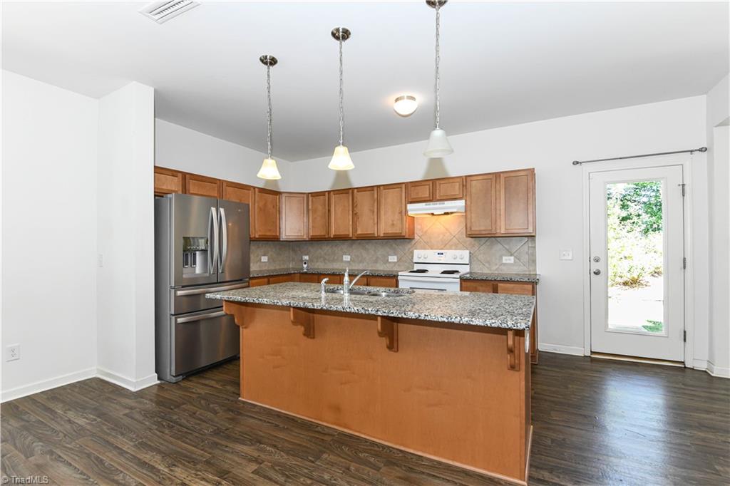 5031 Red Poll Drive