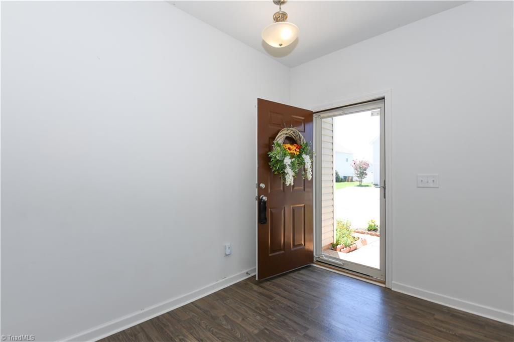 5031 Red Poll Drive
