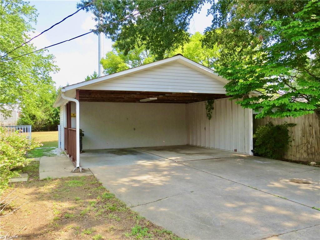 627 Morehead Street