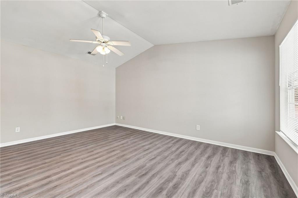 3 Franklinwood Drive