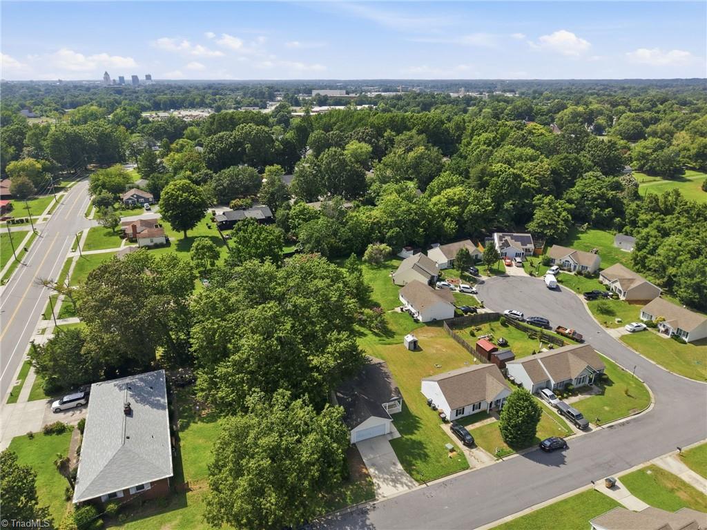 3 Franklinwood Drive